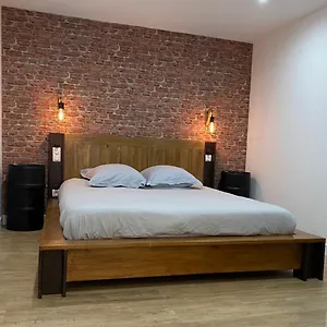 2 Pieces Vue A Proximite Des Parfumeries Appartement